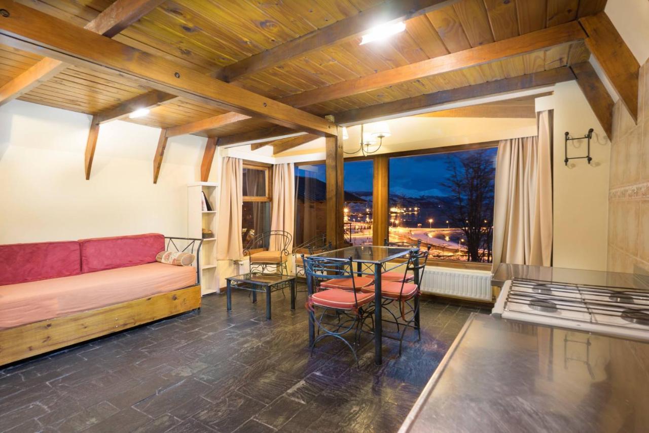 Utaka Cabanas Y Apartamentos อูซัวยา ภายนอก รูปภาพ