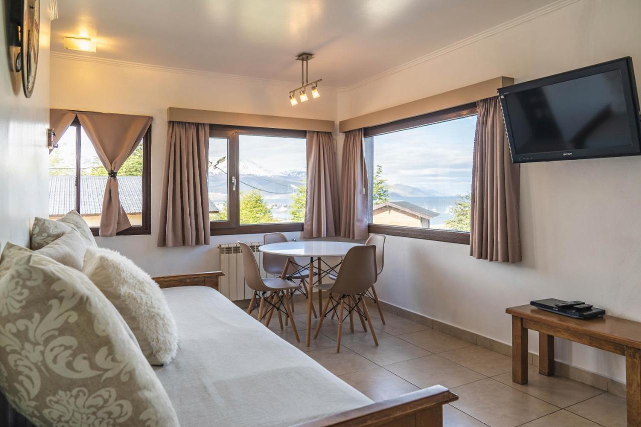 Utaka Cabanas Y Apartamentos อูซัวยา ภายนอก รูปภาพ